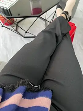 sharon-Hanna online show from 02-12-26, 01:11