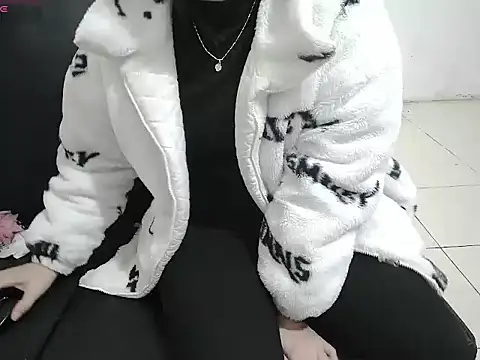 Owe chan online show from 01-14-26, 11:42