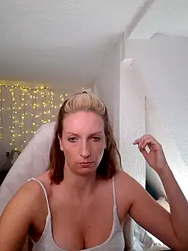 SexyJulia21 online show from 02-28-25, 09:15