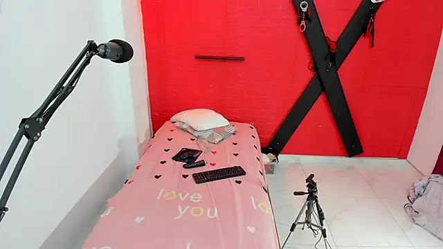 bdsmforever18 online show from 07-26-26, 01:58