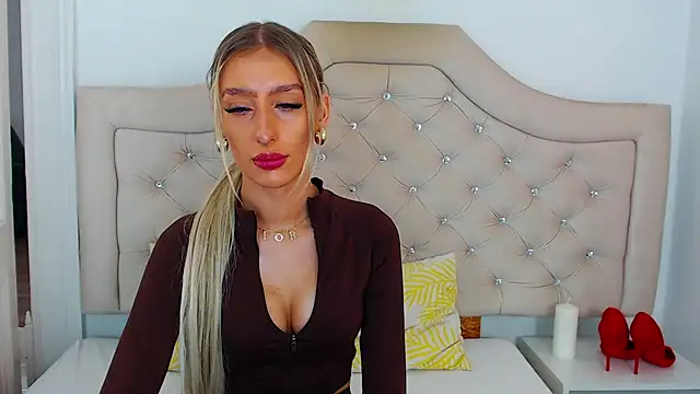 Snapshot of NatalieSensual chatting on 11-07-25, 08:58 NatalieSensual online show from 11-07-25, 08:58