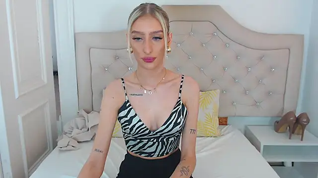 Snapshot of NatalieSensual chatting on 04-29-26, 10:08 NatalieSensual online show from 04-29-26, 10:08