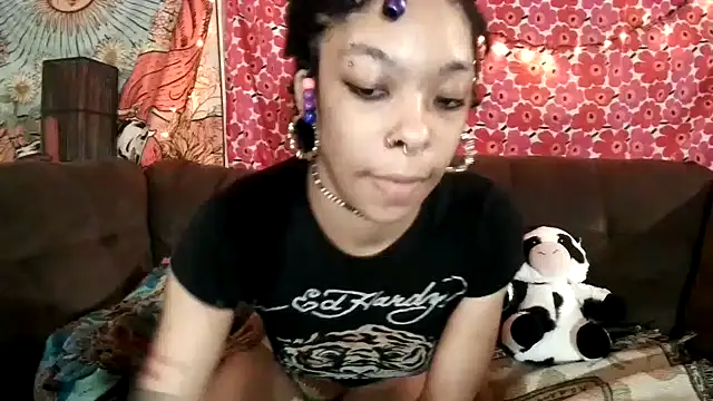 Snapshot of godisdepleasure chatting on 09-20-25, 05:30 godisdepleasure online show from 09-20-25, 05:30