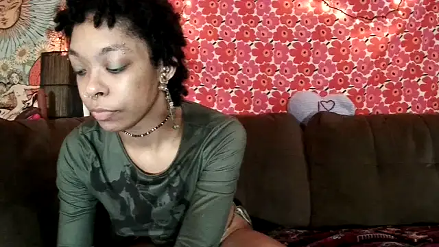 Snapshot of godisdepleasure chatting on 11-22-25, 05:17 godisdepleasure online show from 11-22-25, 05:17