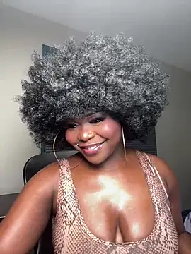 Snapshot of WomanNextdoor1 chatting on 06-02-26, 09:22 WomanNextdoor1 online show from 06-02-26, 09:22