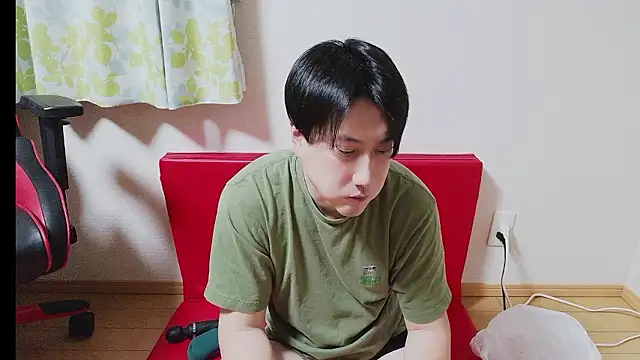 Snapshot of oyu_kun chatting on 02-22-26, 01:31 oyu kun online show from 02-22-26, 01:31