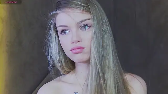 MarilynNova online show from 06-11-26, 04:43