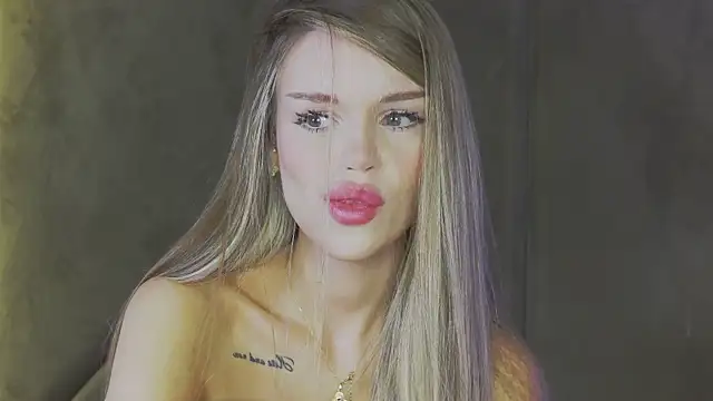 MarilynNova online show from 07-17-26, 05:25