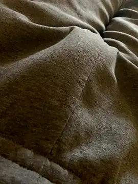 Snapshot of MuzzyFacing chatting on 11-23-25, 11:54 MuzzyFacing online show from 11-23-25, 11:54