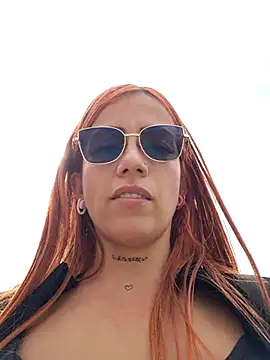 Snapshot of Alis_xxx chatting on 12-01-25, 06:57 Alis xxx online show from 12-01-25, 06:57