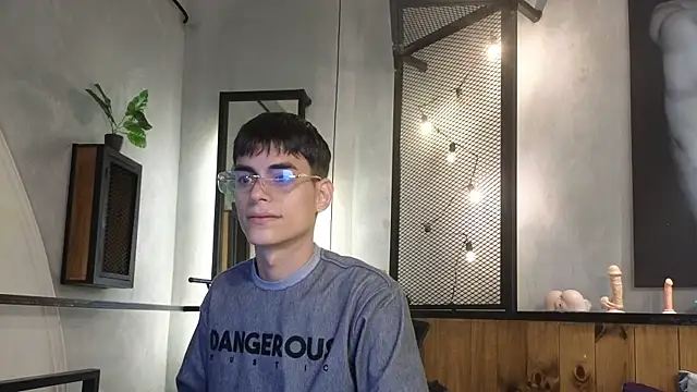 Dani mc1 online show from 12-22-25, 11:29