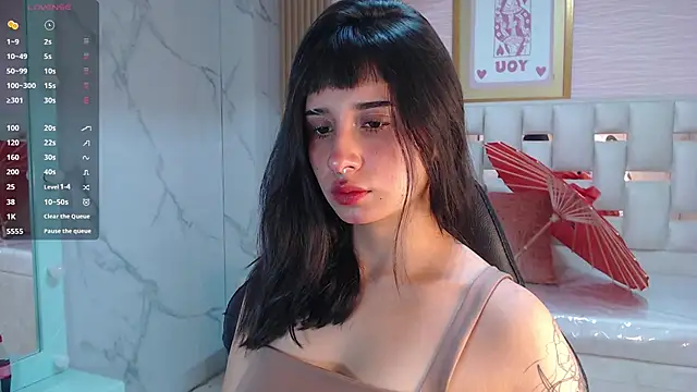 Snapshot of allyssa_bellini_s chatting on 11-06-25, 08:21 allyssa bellini s online show from 11-06-25, 08:21