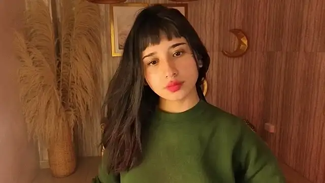 Snapshot of allyssa_bellini_s chatting on 11-21-25, 08:18 allyssa bellini s online show from 11-21-25, 08:18