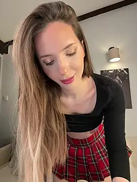 LINA ALL EYES ON YOU online show from 03-18-26, 07:17