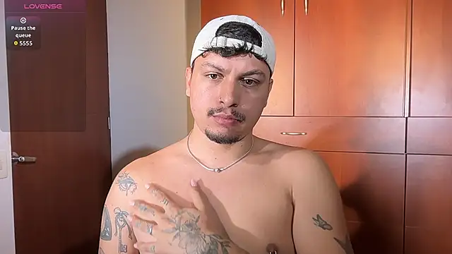 latinnael online show from 07-24-26, 04:10