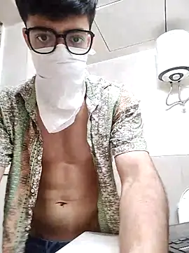 Snapshot of mrmasseur06 chatting on 05-14-26, 05:53 mrmasseur06 online show from 05-14-26, 05:53