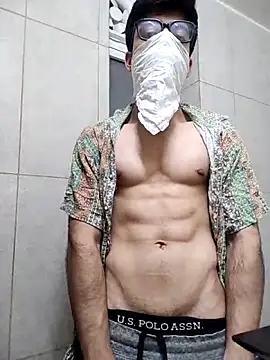 Snapshot of mrmasseur06 chatting on 05-23-26, 07:07 mrmasseur06 online show from 05-23-26, 07:07