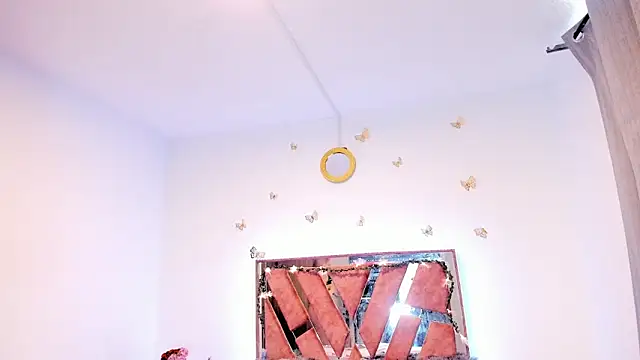 Snapshot of Ella_Lenox chatting on 09-10-25, 09:37 Ella Lenox online show from 09-10-25, 09:37