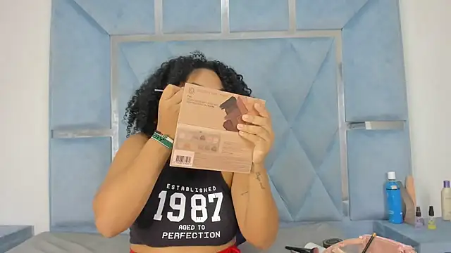 Snapshot of daizasm chatting on 12-14-25, 12:32 daizasm online show from 12-14-25, 12:32