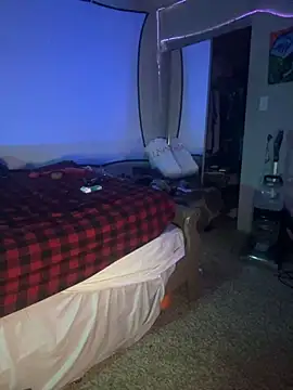 Snapshot of Triggerhappycj100 chatting on 11-03-25, 11:44 Triggerhappycj100 online show from 11-03-25, 11:44