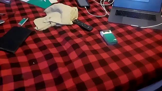 Snapshot of Triggerhappycj100 chatting on 11-20-25, 05:40 Triggerhappycj100 online show from 11-20-25, 05:40