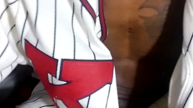 Snapshot of Triggerhappycj100 chatting on 02-09-26, 09:35 Triggerhappycj100 online show from 02-09-26, 09:35