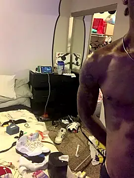 Snapshot of Triggerhappycj100 chatting on 04-19-26, 04:01 Triggerhappycj100 online show from 04-19-26, 04:01