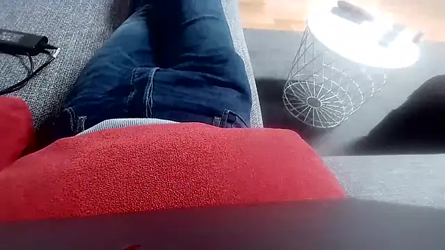 cucciolotto76 online show from 11-14-25, 03:22