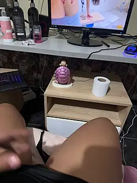 laure torres online show from 03-12-26, 02:29