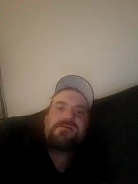 Snapshot of Bamse28 chatting on 09-21-25, 09:00 Bamse28 online show from 09-21-25, 09:00