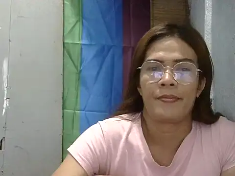 Snapshot of juicycum069 chatting on 06-18-26, 09:14 juicycum069 online show from 06-18-26, 09:14