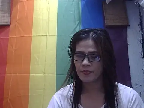 Snapshot of juicycum069 chatting on 07-17-26, 06:42 juicycum069 online show from 07-17-26, 06:42