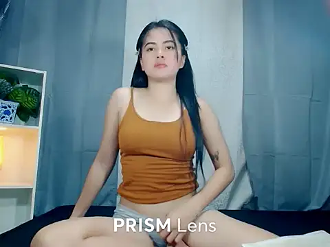 Snapshot of Urasian_ladybug chatting on 11-29-25, 05:54 Urasian ladybug online show from 11-29-25, 05:54