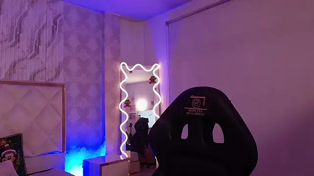 Snapshot of Naomy_tay1 chatting on 12-02-25, 03:12 Naomy tay1 online show from 12-02-25, 03:12