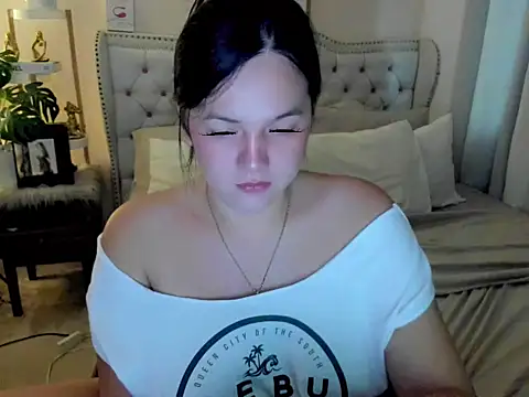 SweetHoney369 online show from 06-21-26, 07:22