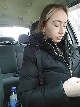 Reina Cummings online show from 01-19-26, 06:06