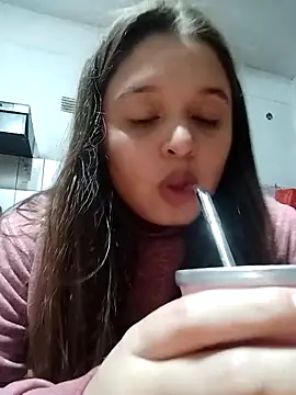 Snapshot of Auroraluna_- chatting on 05-02-26, 03:33 Auroraluna - online show from 05-02-26, 03:33