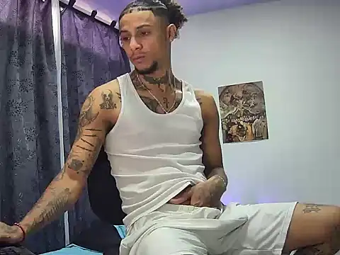 Snapshot of juantalents chatting on 09-17-25, 05:47 juantalents online show from 09-17-25, 05:47