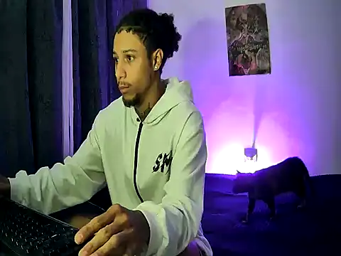 Snapshot of juantalents chatting on 10-14-25, 12:50 juantalents online show from 10-14-25, 12:50