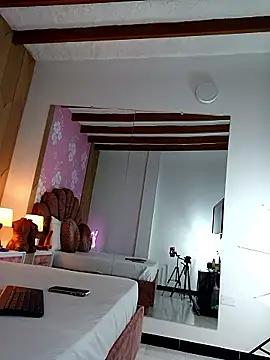 AlissonPeach01 online show from 12-23-25, 10:46