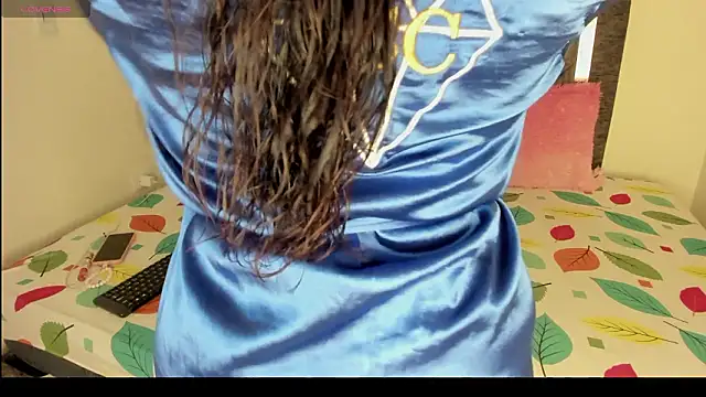 Laurasofia01 online show from 03-19-26, 03:32