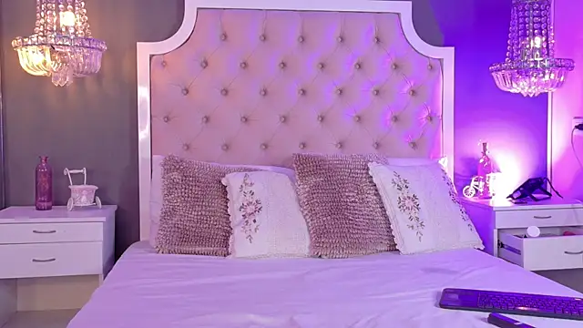 VioletBlaze online show from 10-25-25, 11:54