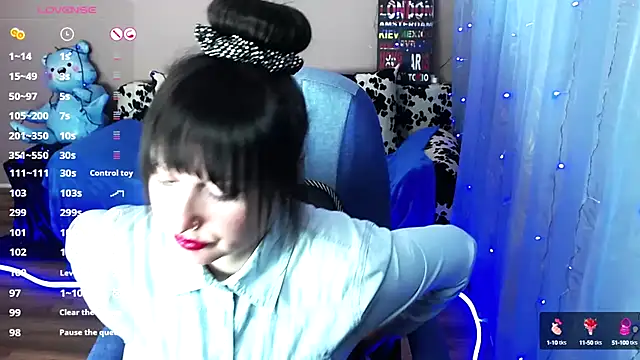 MilaRay online show from 12-17-24, 03:28