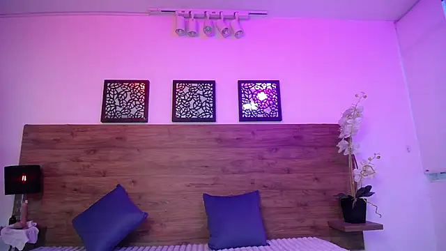 AlexandraCambell online show from 10-02-25, 07:32