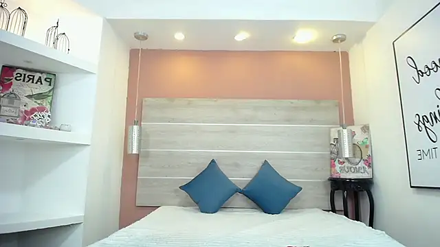 AlexandraCambell online show from 11-08-25, 10:04