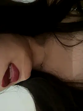 Snapshot of yaraline chatting on 10-30-25, 08:42 yaraline online show from 10-30-25, 08:42