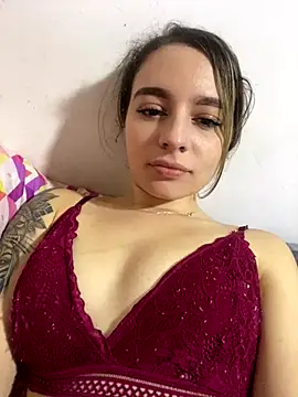 Snapshot of karla-thomsom10 chatting on 12-18-25, 06:47 karla-thomsom10 online show from 12-18-25, 06:47