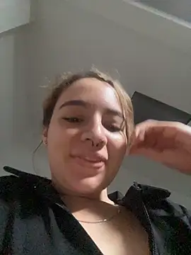 karla-thomsom10 online show from 03-05-26, 06:37