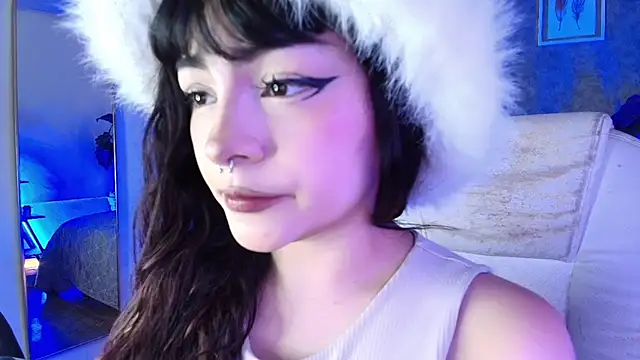 Snapshot of sakuramoss chatting on 11-06-25, 05:52 sakuramoss online show from 11-06-25, 05:52