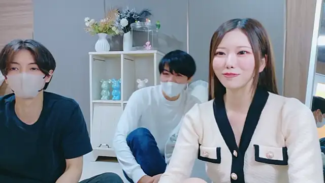 Reto-sama online show from 11-03-25, 06:36